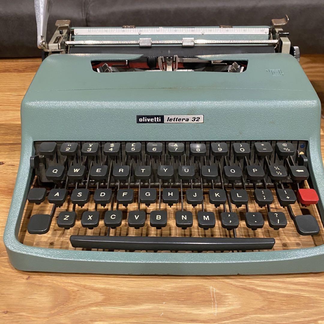Olivetti Lettera 32 ジャンク品