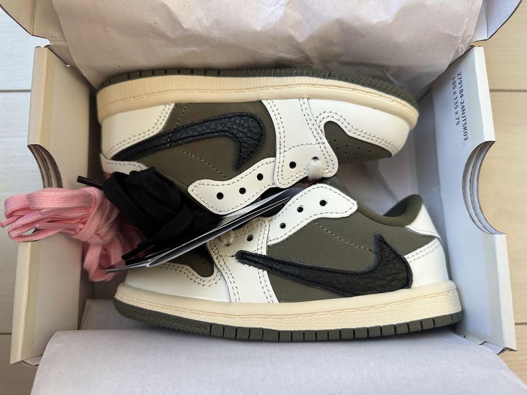 スニーカー Travis Scott Nike TD Air Jordan 1 Low OG