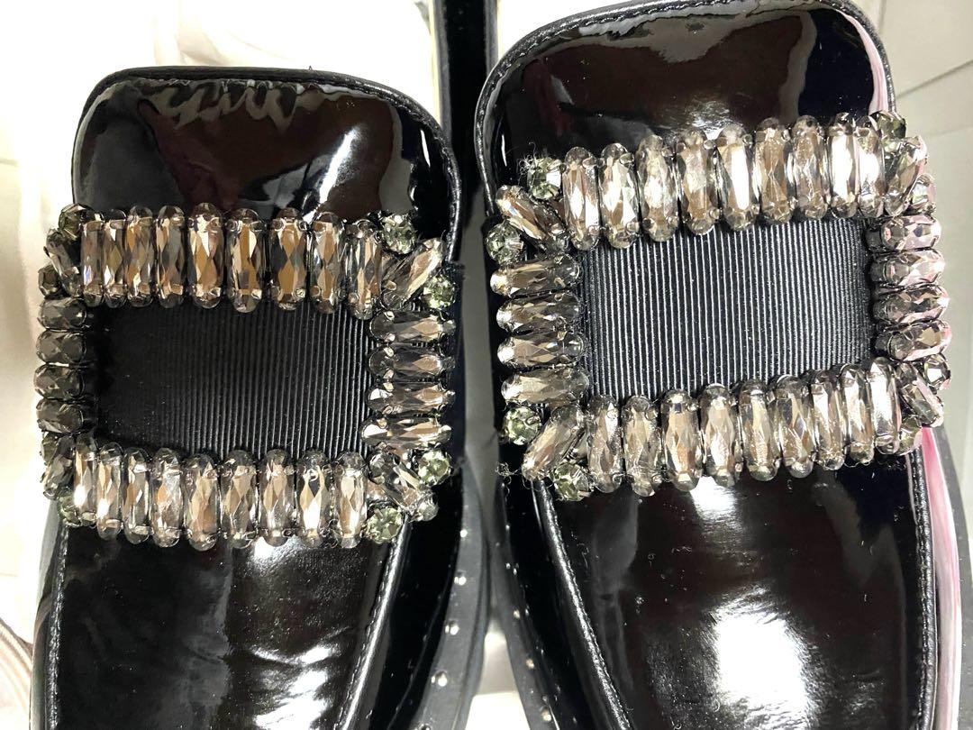 未使用級MODE ET JACOMO厚底ビジュー ローファー23.5cmエナメル MODE ET JACOMO 厚底ビジューローファー （ブラックエナメル