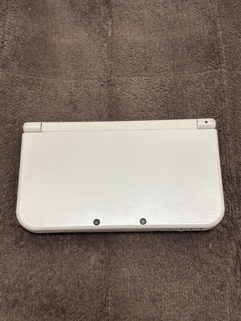 new 3ds LL パールホワイト