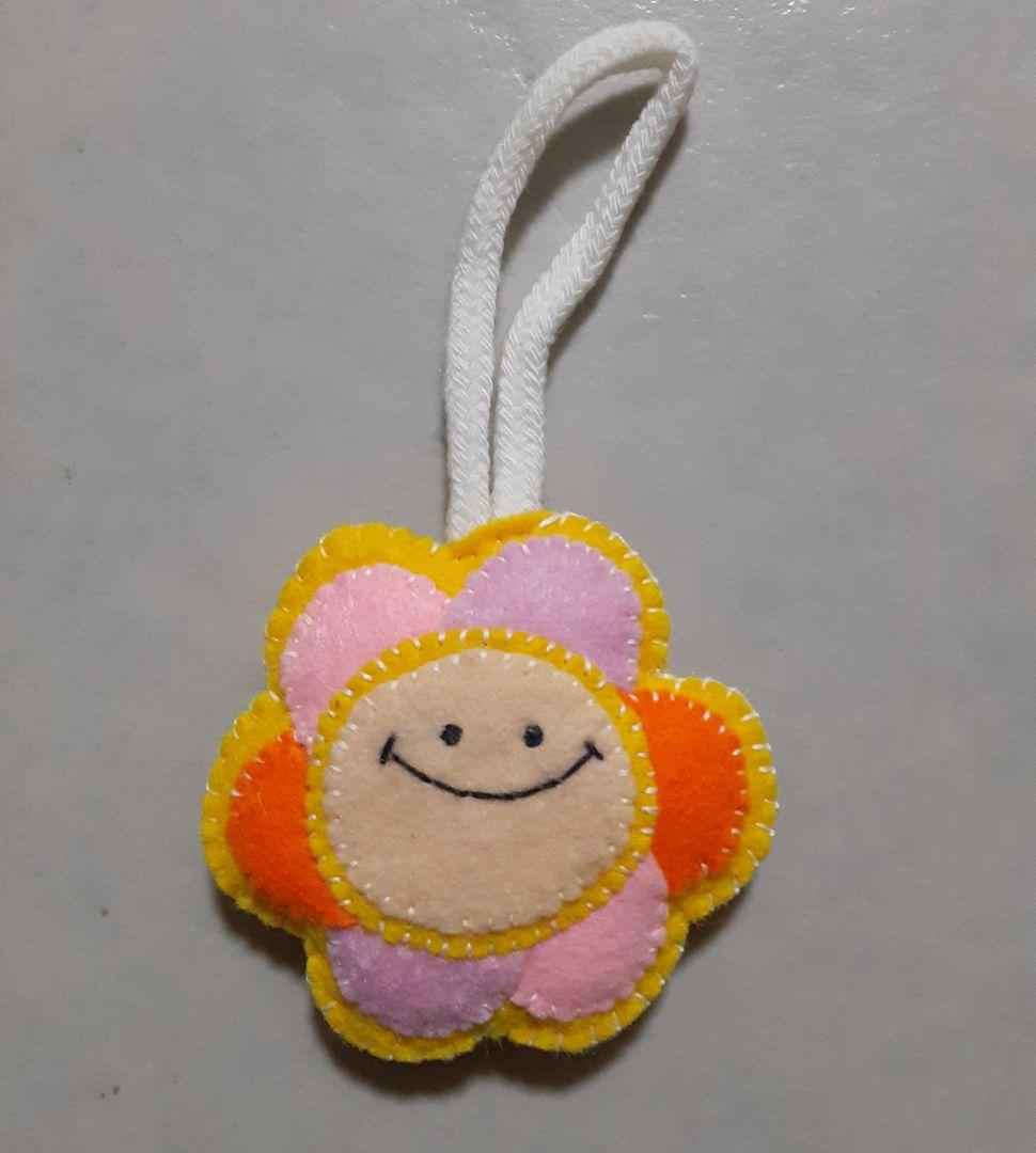 部活 お守り ニコちゃん フェルト お花
