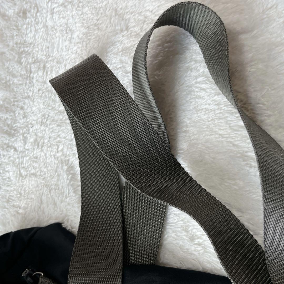 プラダスポーツ PRADA トートバッグ　ブラック　ナイロン　レッドライン