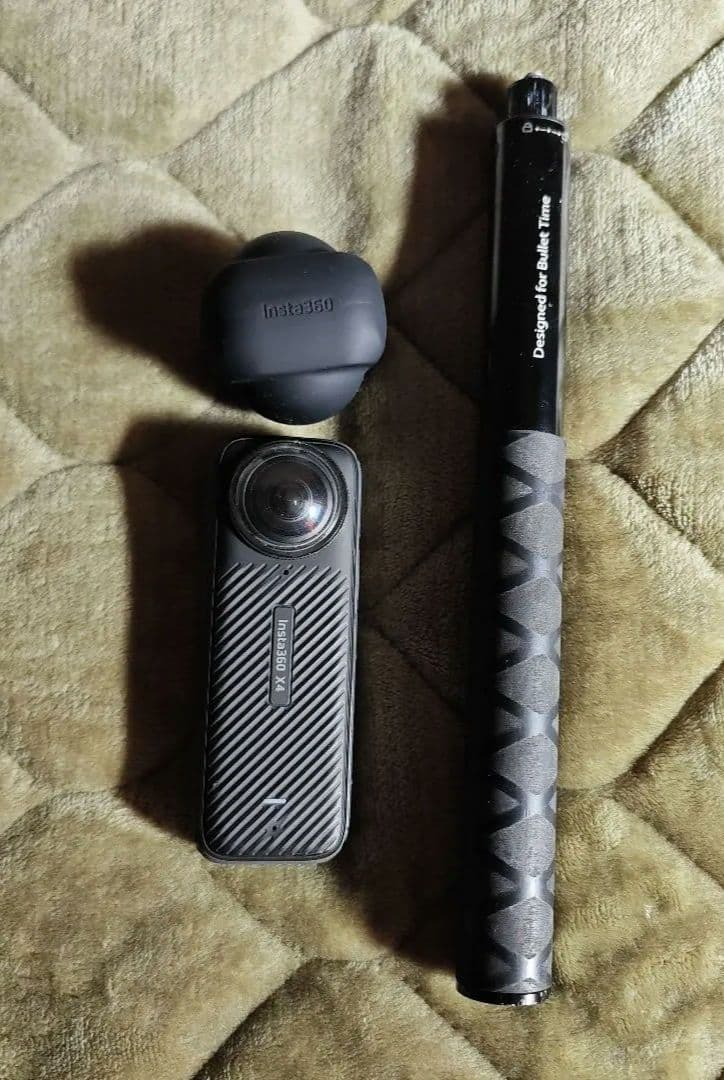 Insta360 X4 自撮り棒、カバー付き