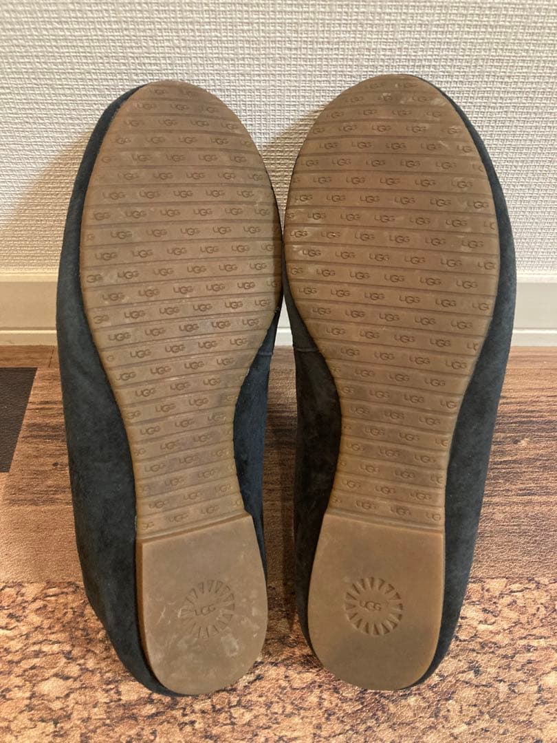 極美　UGGアグ　タゴタ　モカシン　ローファー　ブラック×シルバースワロ　23㎝
