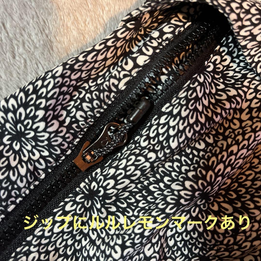 なな7　　　　Lululemon　ルルレモン　フルジップ　リ　パーカー