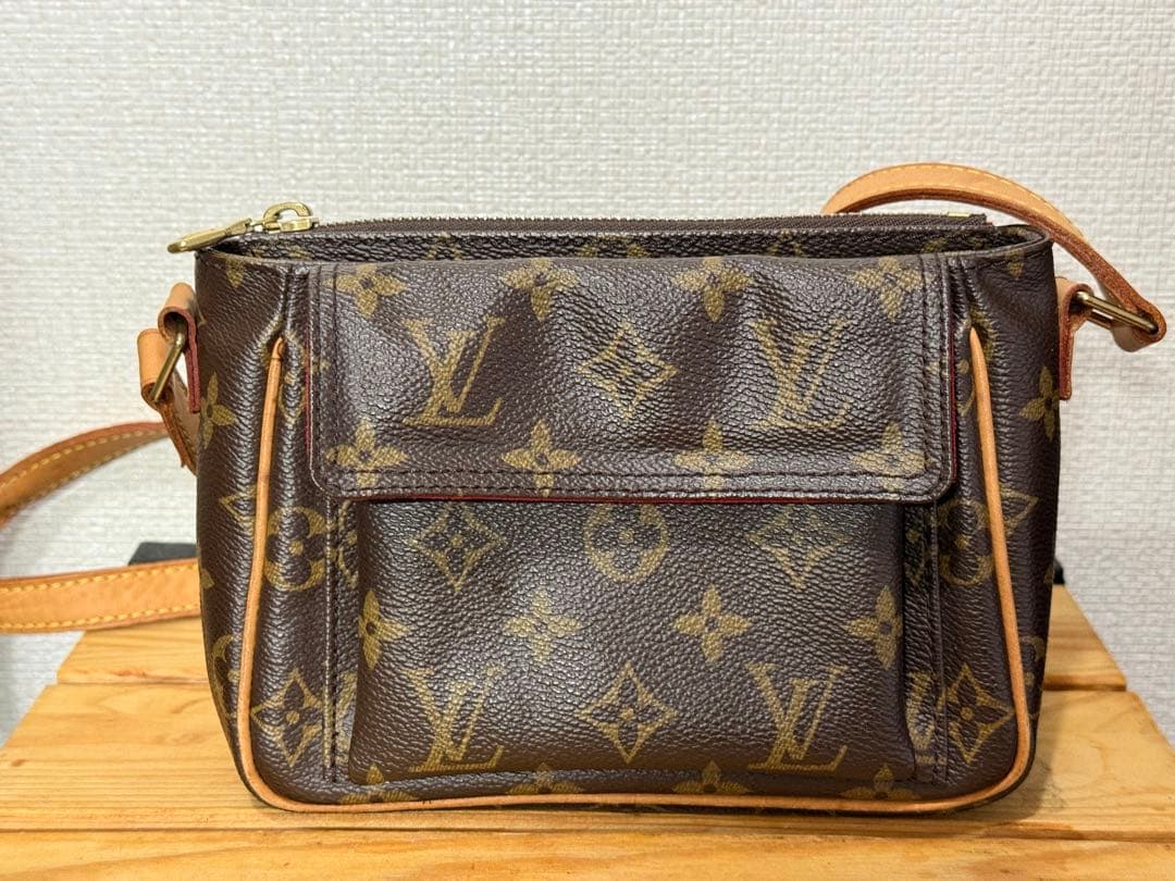ルイヴィトン モノグラム ヴィバシテ PM ショルダーバッグ M51165LOUIS VUITTON