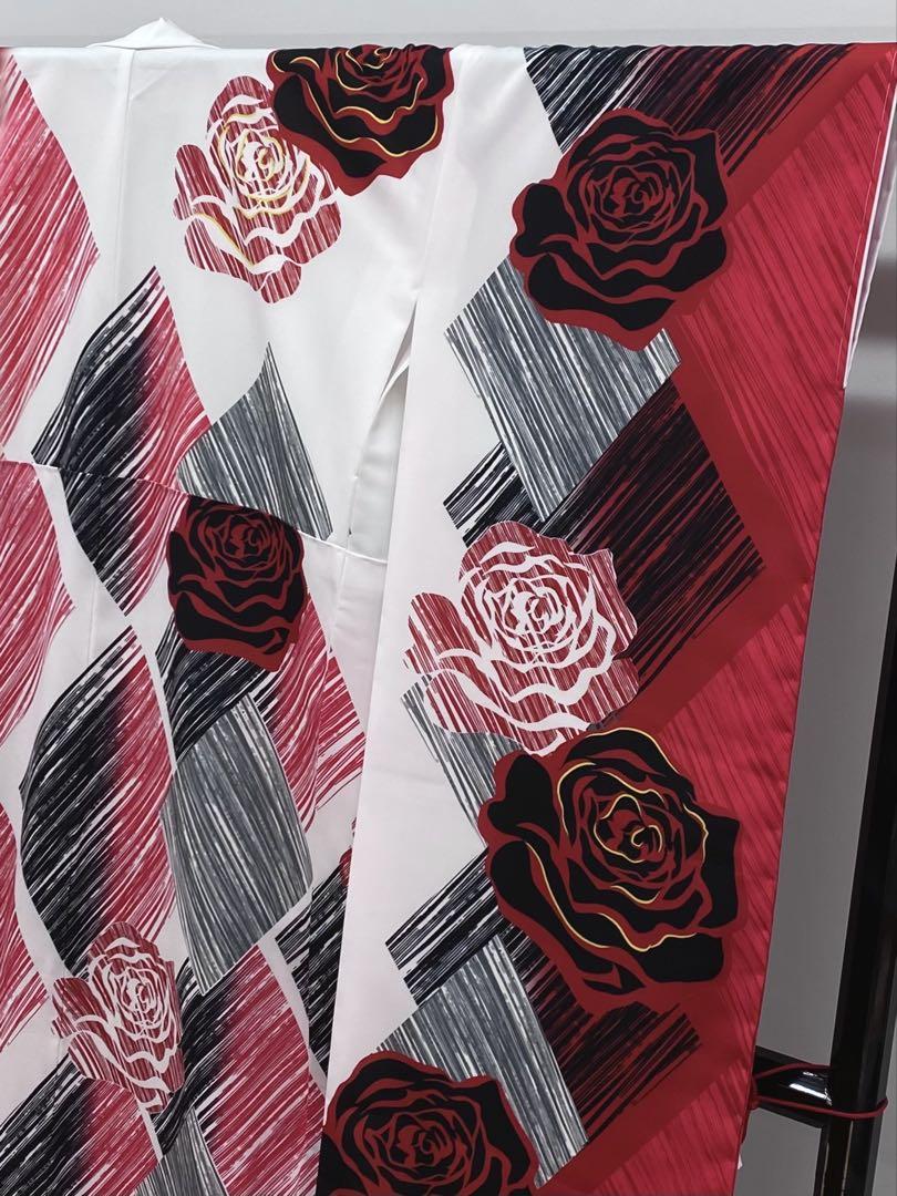 年末のプロモーション特価！ ポリエステル振袖 薔薇 メルカリ - 躾糸付き 身丈170cm 着物・浴衣