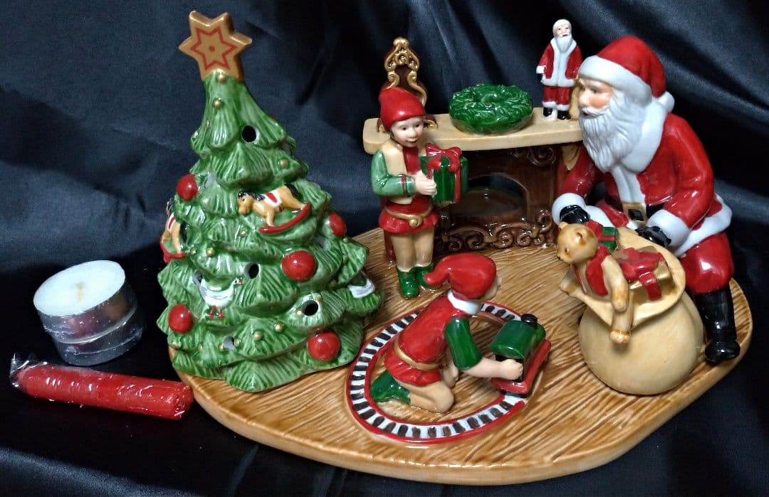 Winston Porter サンタとエルフと暖炉の置物Villeroy&Boch