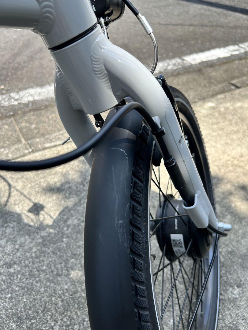 折りたたみ式電動アシスト自転車　BESV votani F3 ライトグレー