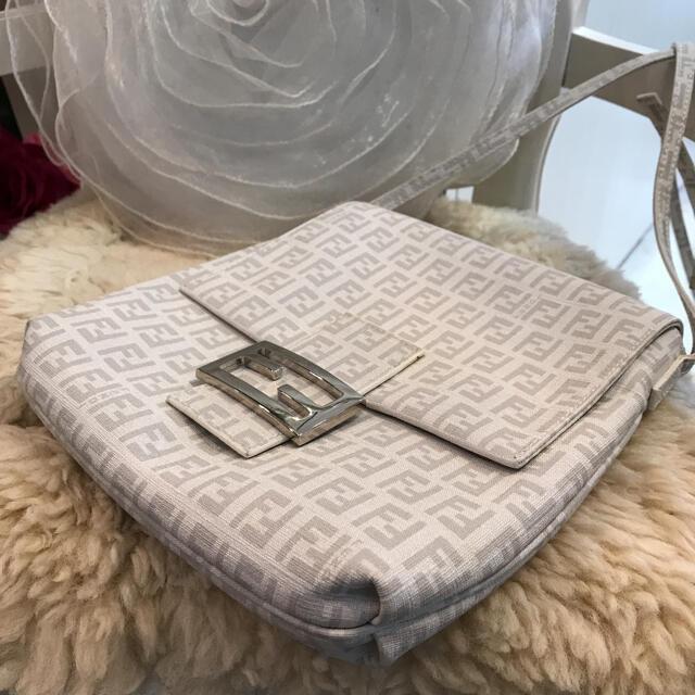 ☆美品☆フェンディ　ショルダーバッグ　ズッカ柄