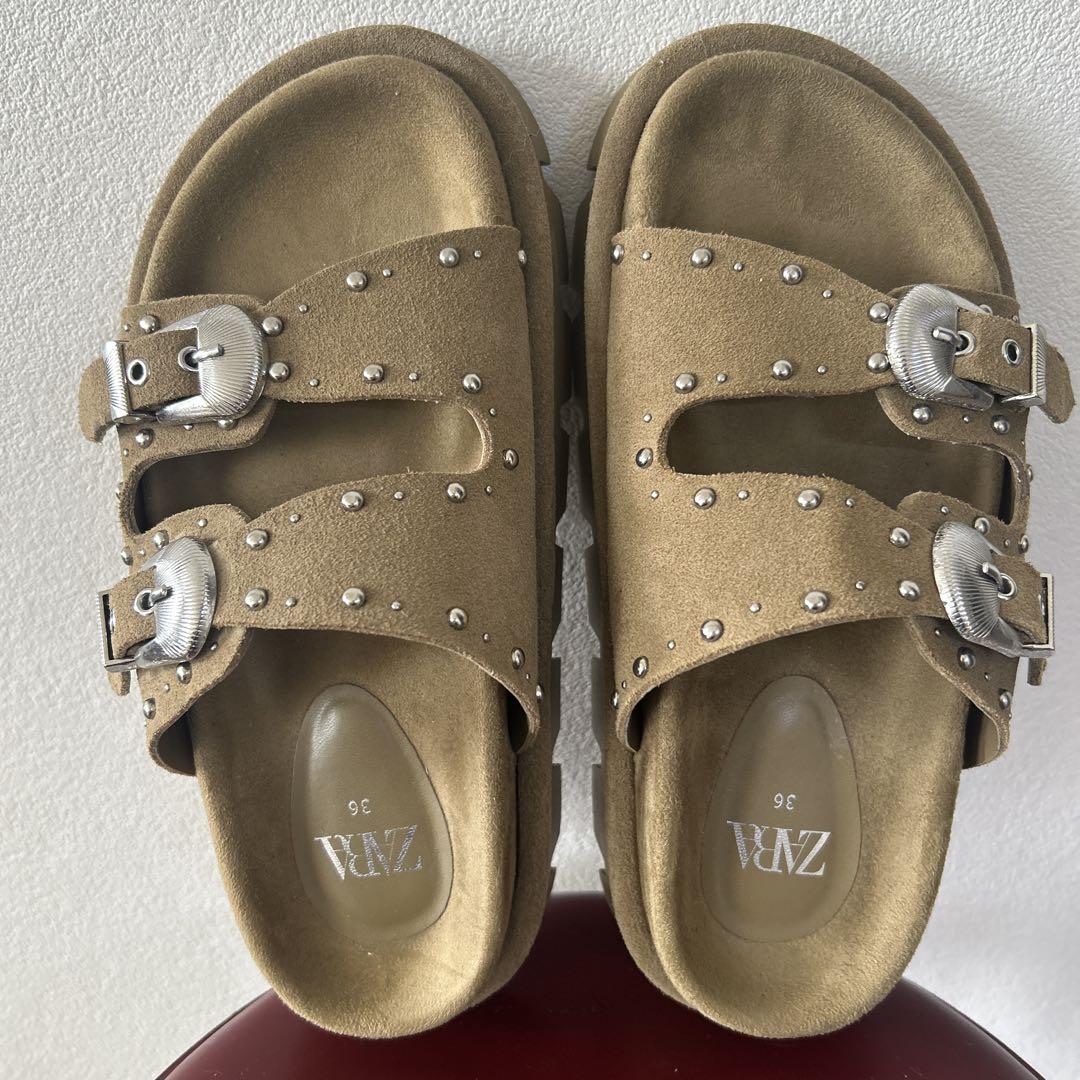 ZARA バックルスプリットレザーサンダル