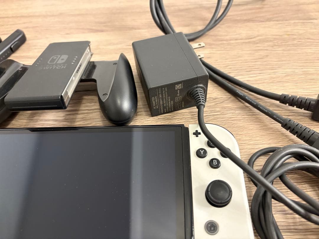 Nintendo Switch 有機ELモデル ホワイト 本体 Nintendo Switch 有機ELモデル ホワイト 本体