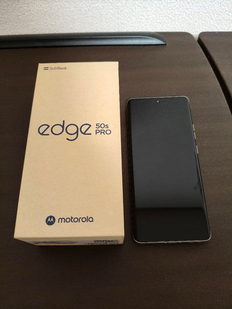 motorola edge 50s PRO バニラクリーム おまけケース付き