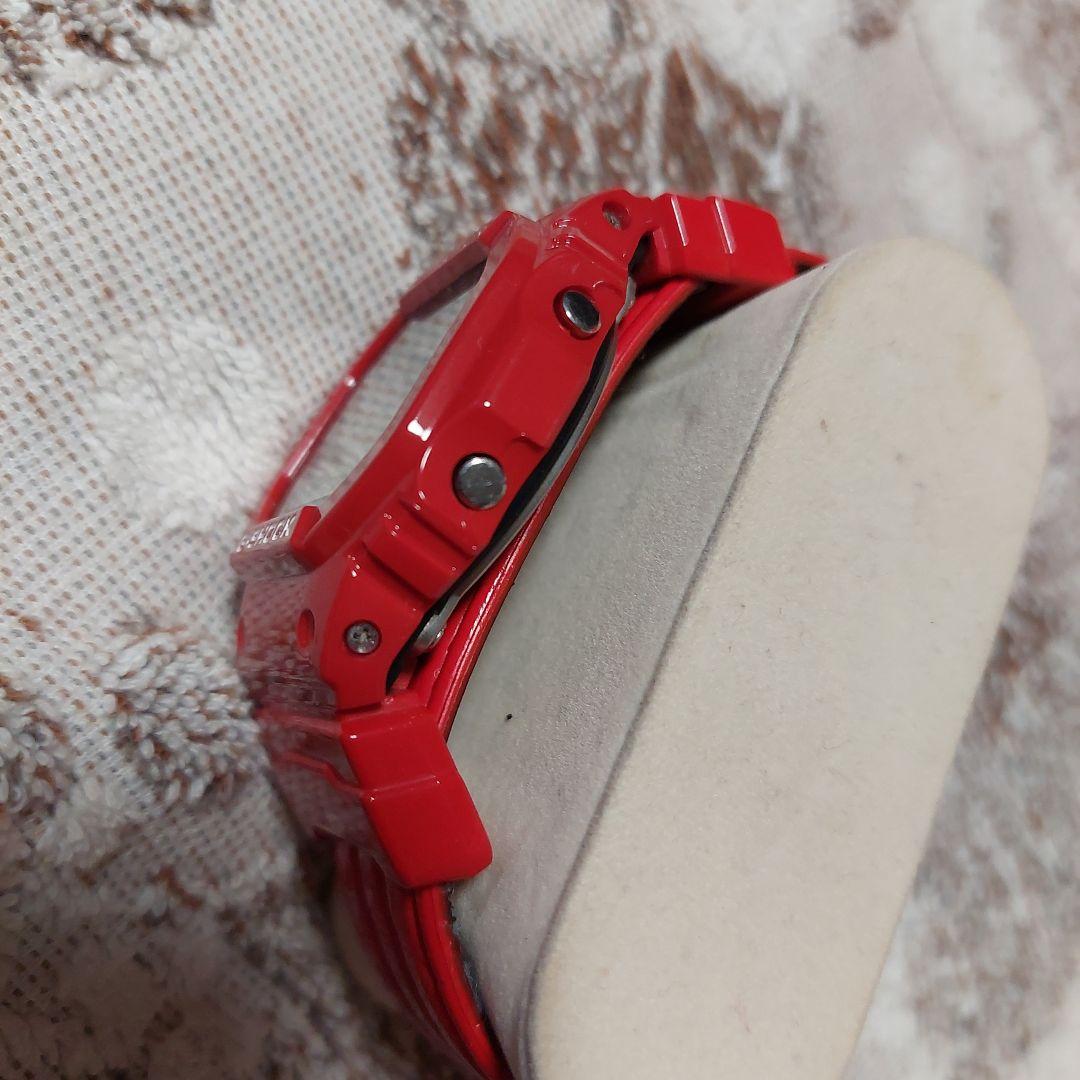 ソーラー充電 デジタル腕時計