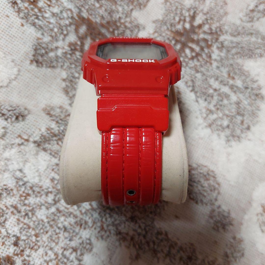 デジタル腕時計 レッド