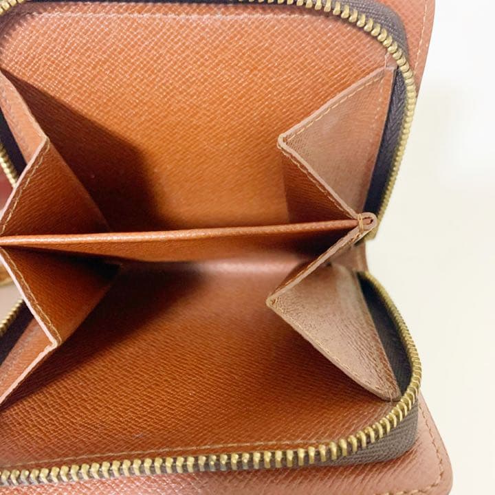 VUITTON モノグラム