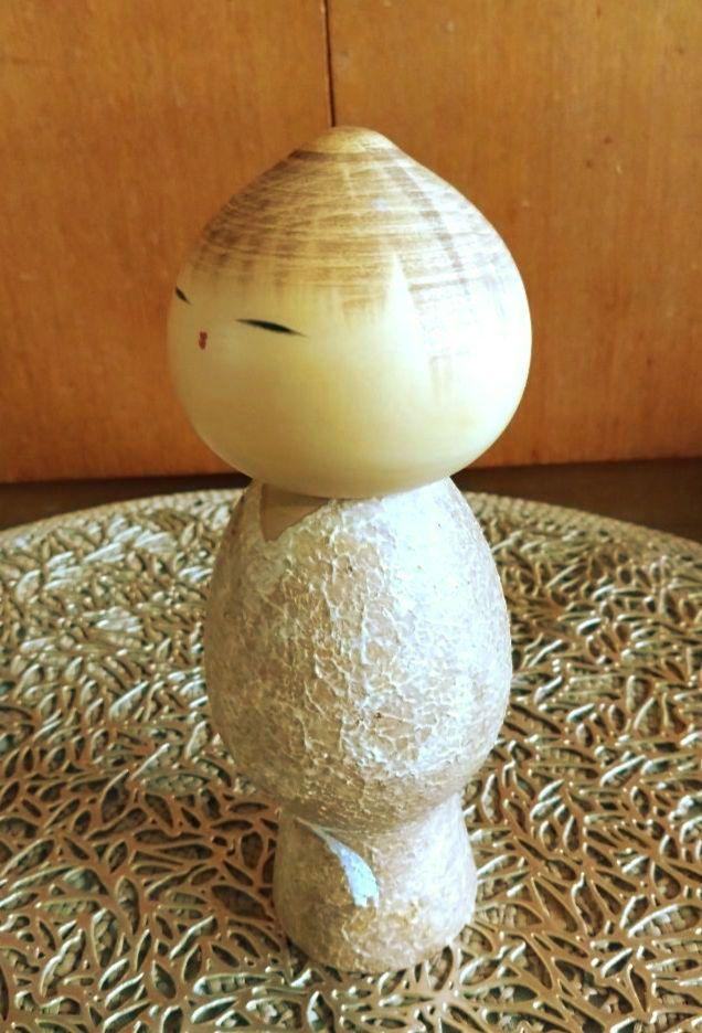 創作こけし　渡辺正雄作品「無心」 KokeshiDoll 渡辺正雄 『無心』 ｜骨董品買取 緑和堂