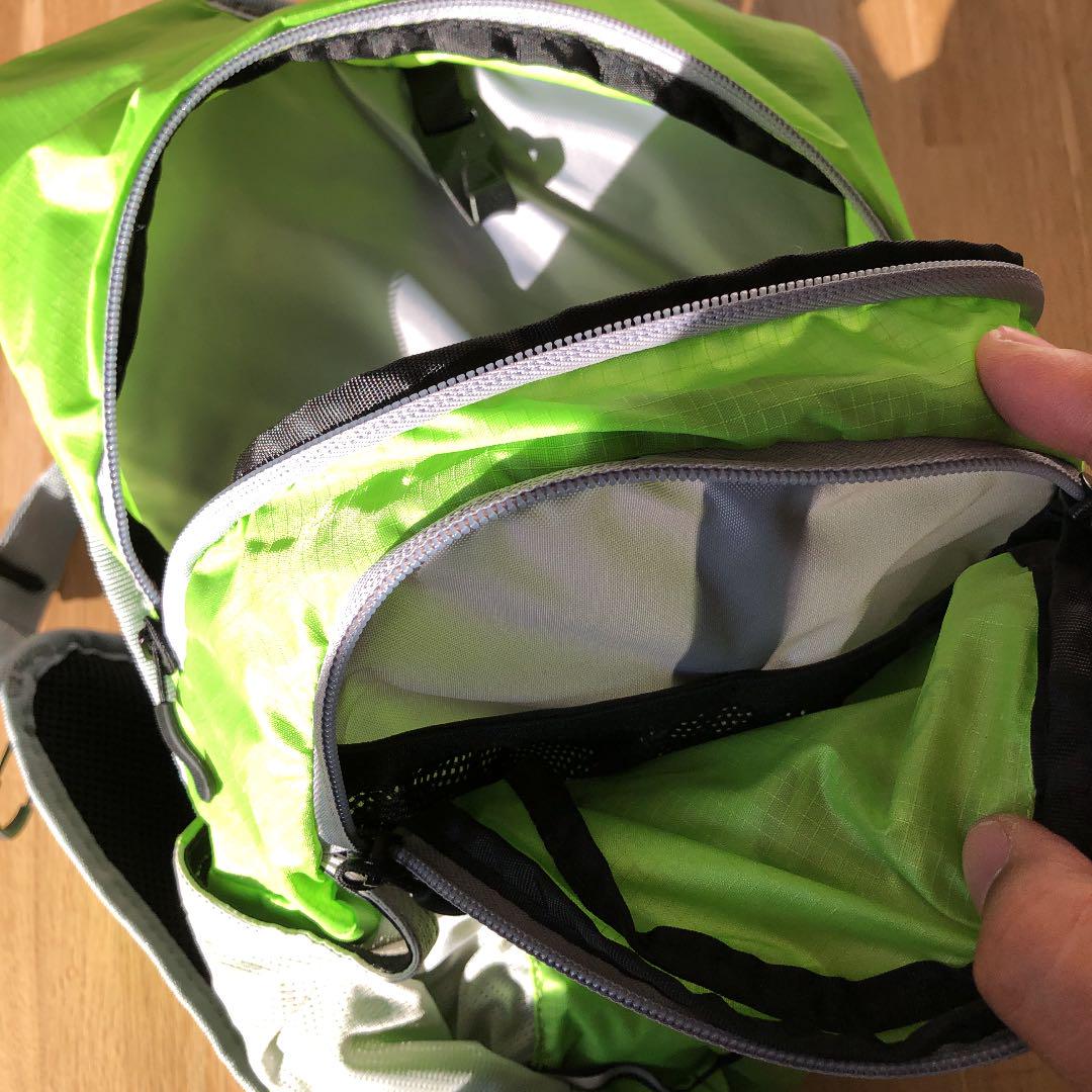 未使用　アシックス  ランニングバッグパック　約6L