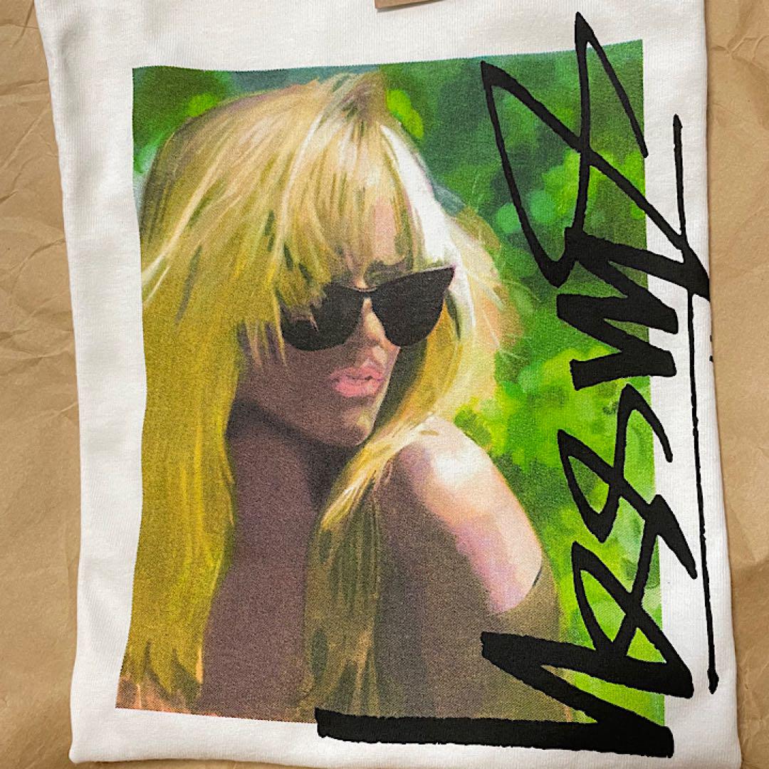 Laura Tee – White | Tees | Stüssy
