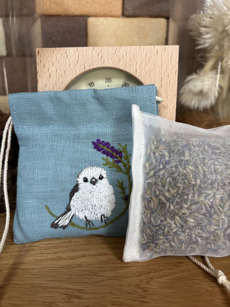 シマエナガ刺繍入りラベンダーサシェ - メルカリ