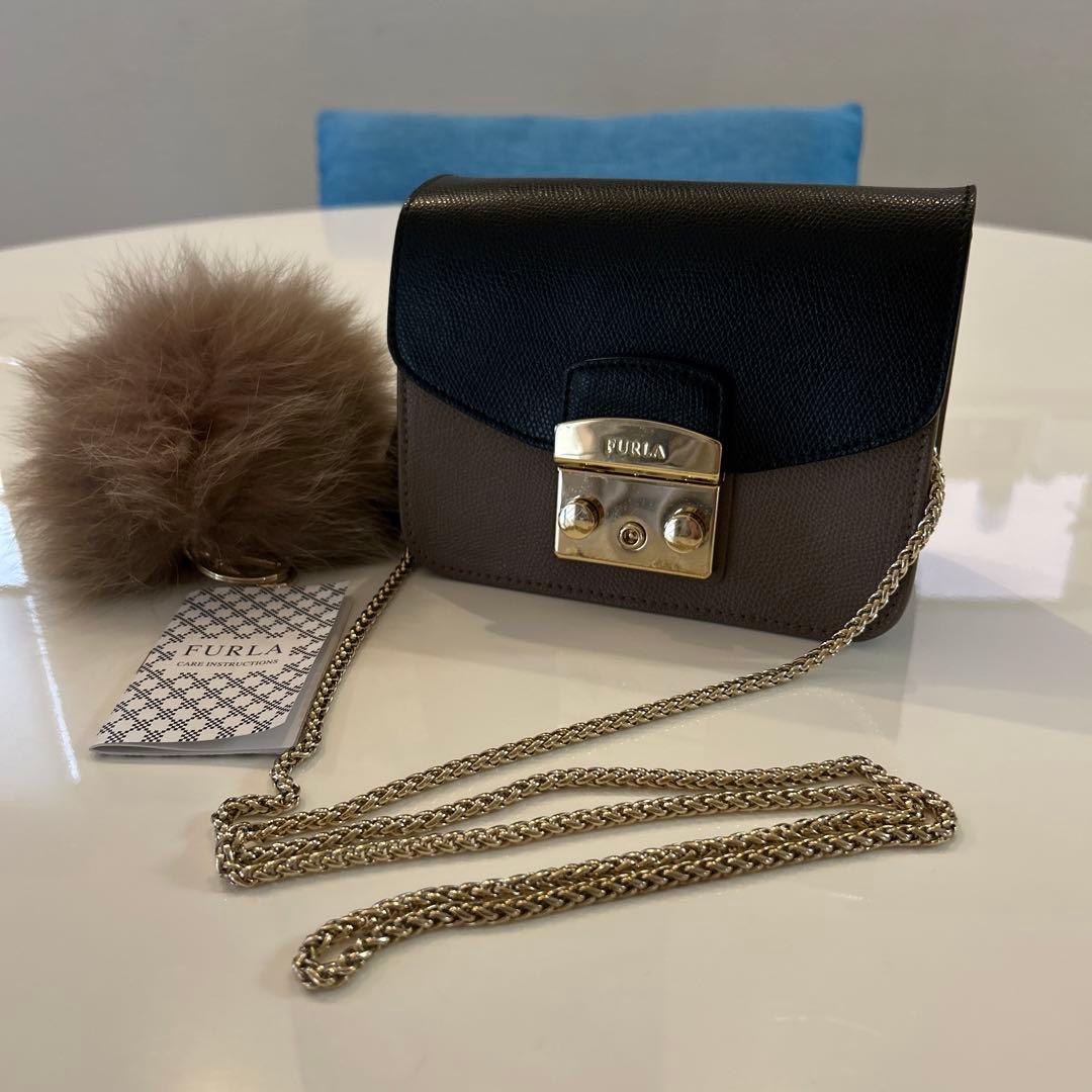 FURLA レディースショルダーバッグ　メトロポリス