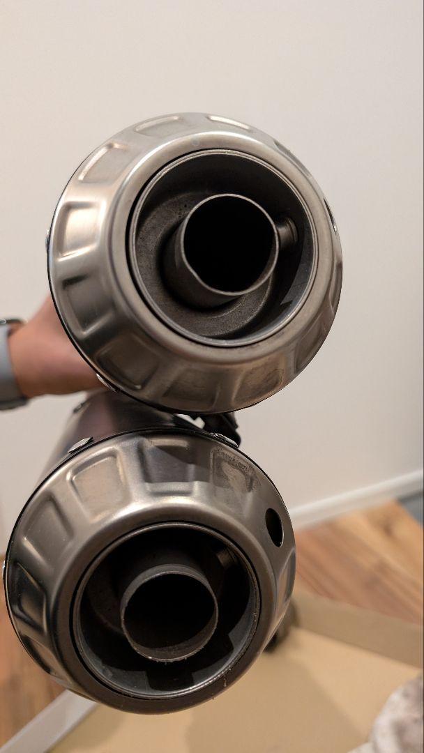 Akrapovic デュアルエンド マフラー本体