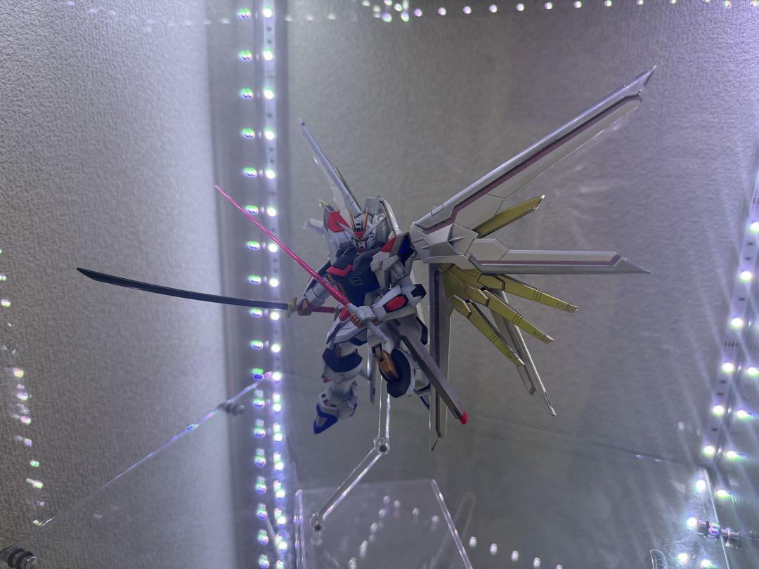 HG マイティーストライクフリーダム　全塗装品