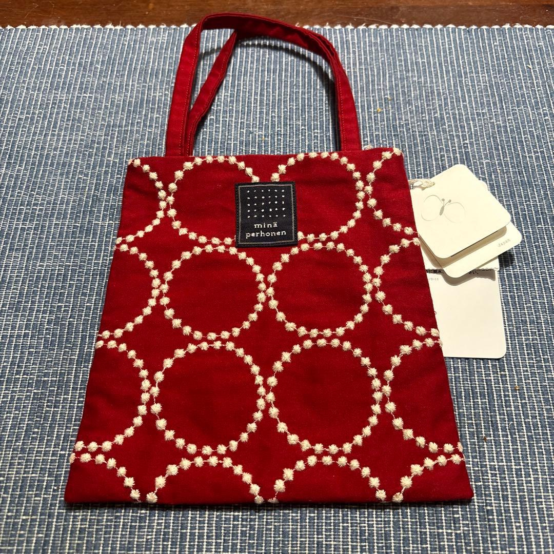希少レッド　新品　ミナペルホネンミニバッグ