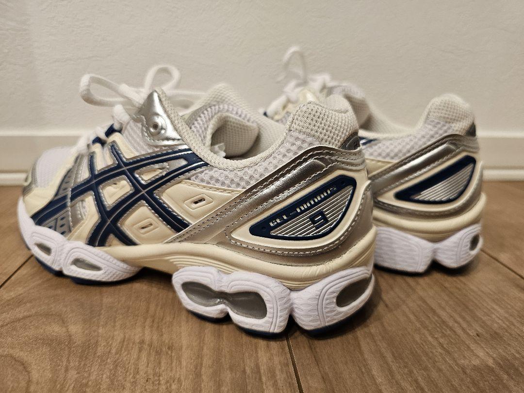 ASICS GEL-NIMBUS 9 ホワイト/ライトインディゴ 23.5cm