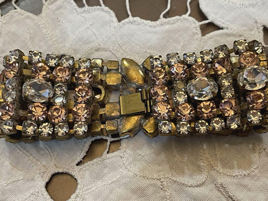【NEW限定品】 ビンテージ Husar.D刻印チェコガラス ピンクブレスレット＊ アクセサリー