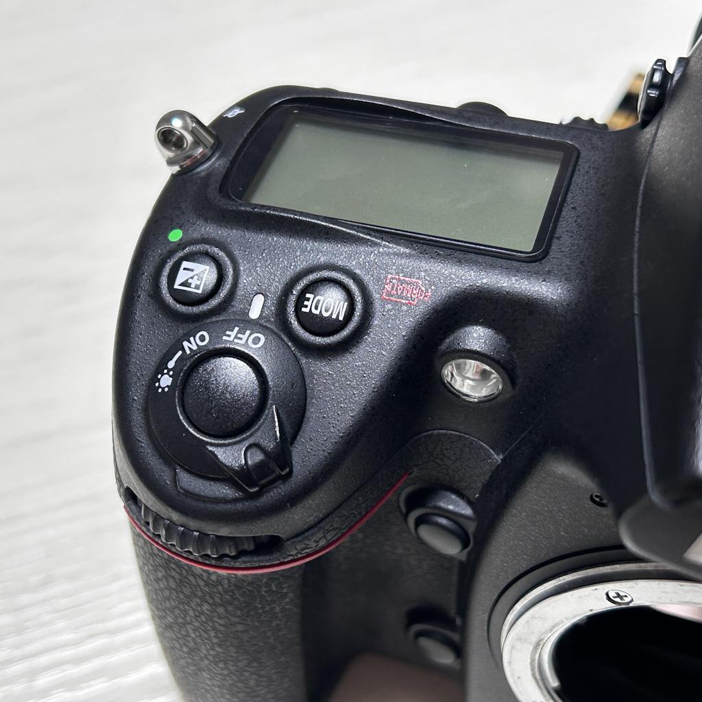 Nikon D700