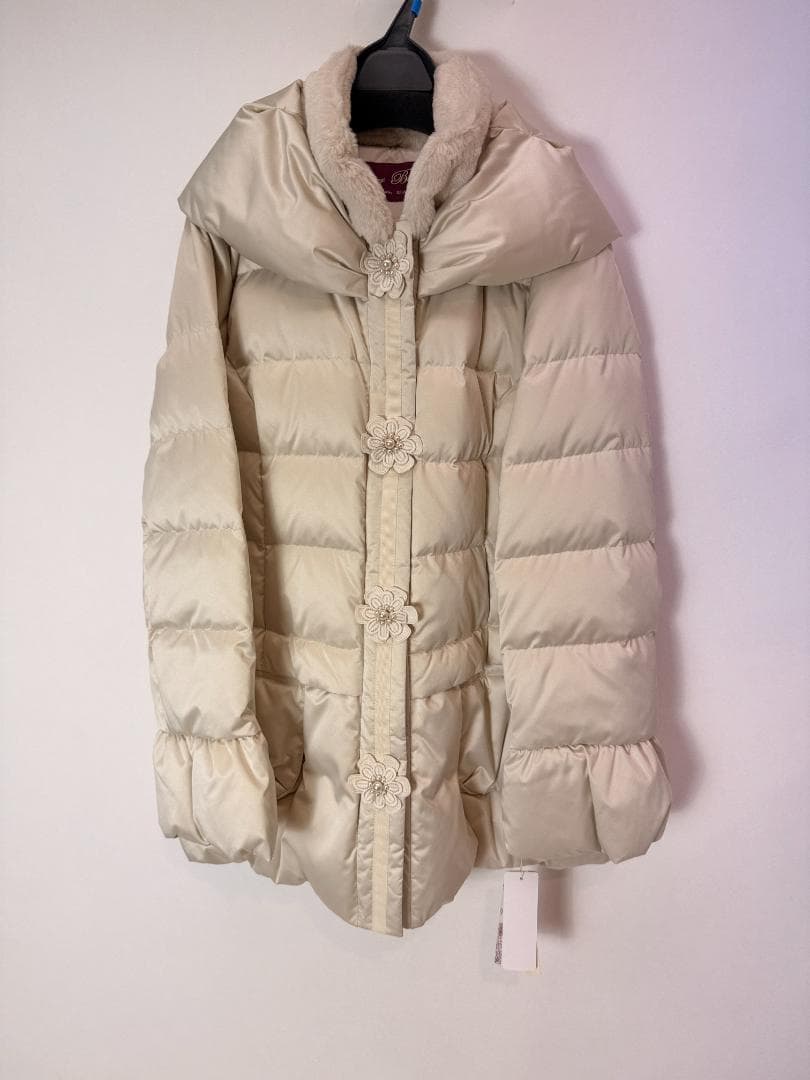 サ*ヤ様 新品スーパービューティーファー付きダウンジャケット 44size