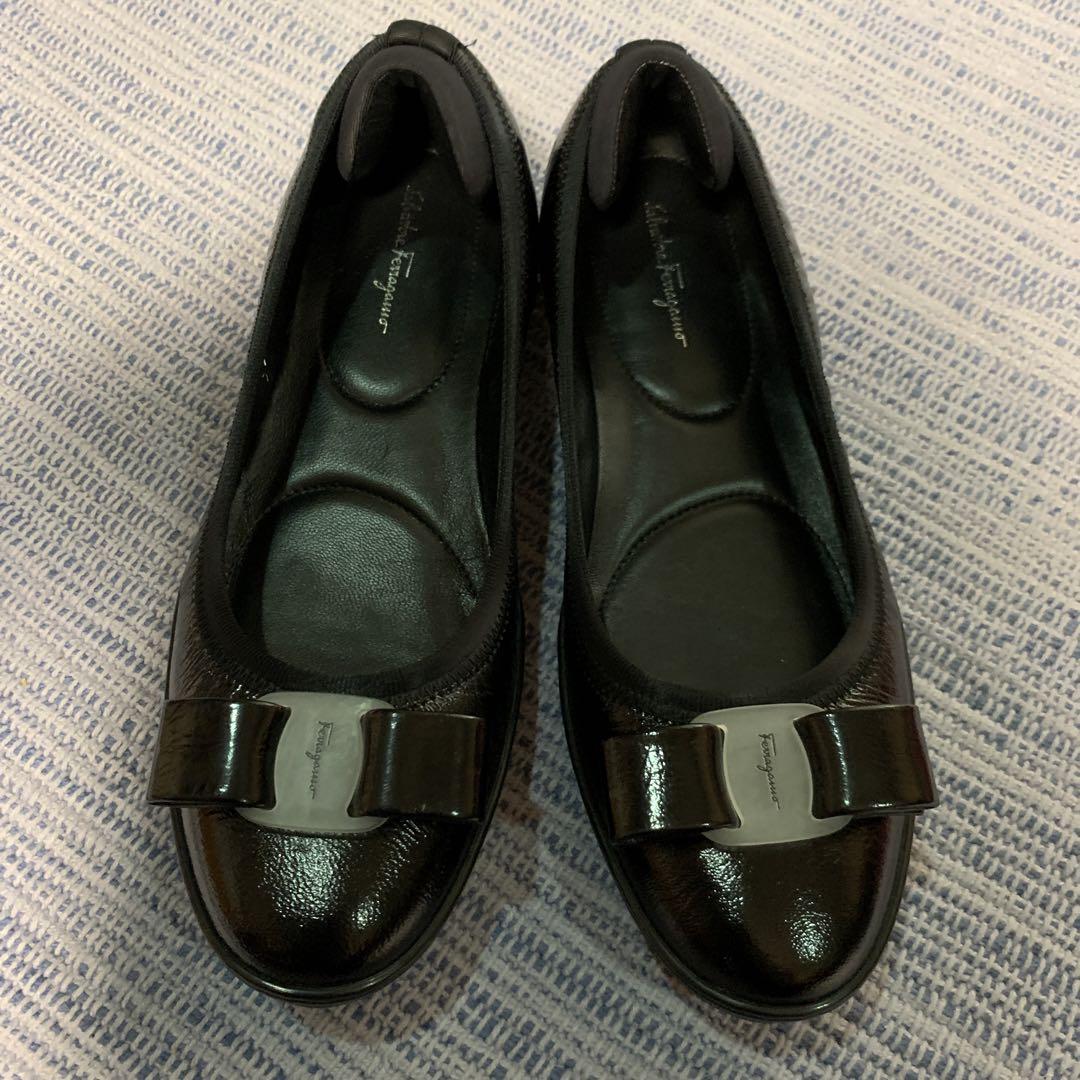 【美品】Salvatore Ferragamo フラット　エナメル　黒