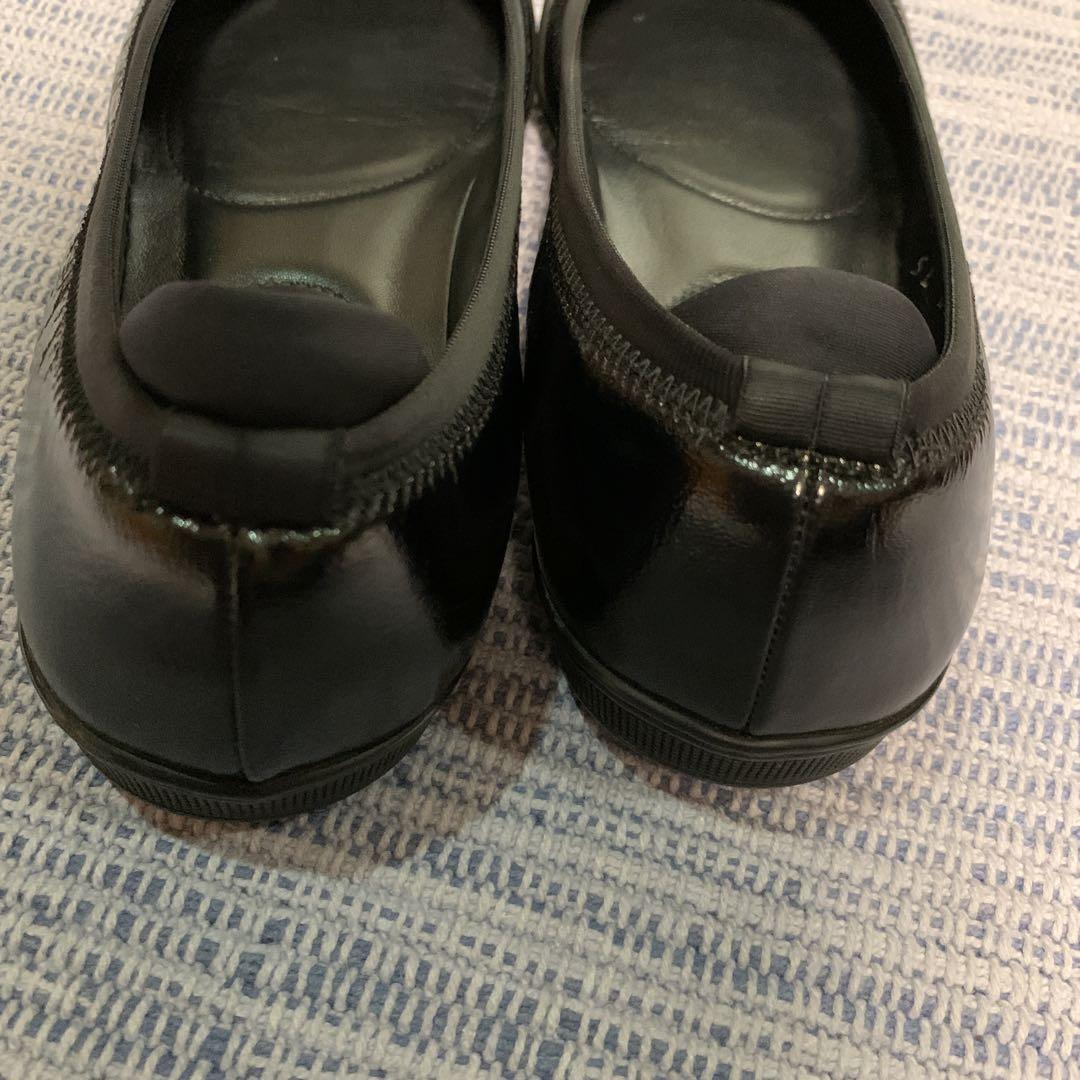 【美品】Salvatore Ferragamo フラット　エナメル　黒