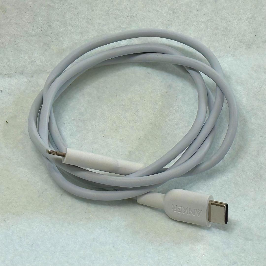 【美品・ケーブル付】iPhone 13 Pro 256GB グラファイト