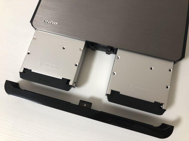 QNAP ファンレス静音NAS IjcrB-m45086584002 HS-210 在庫安い