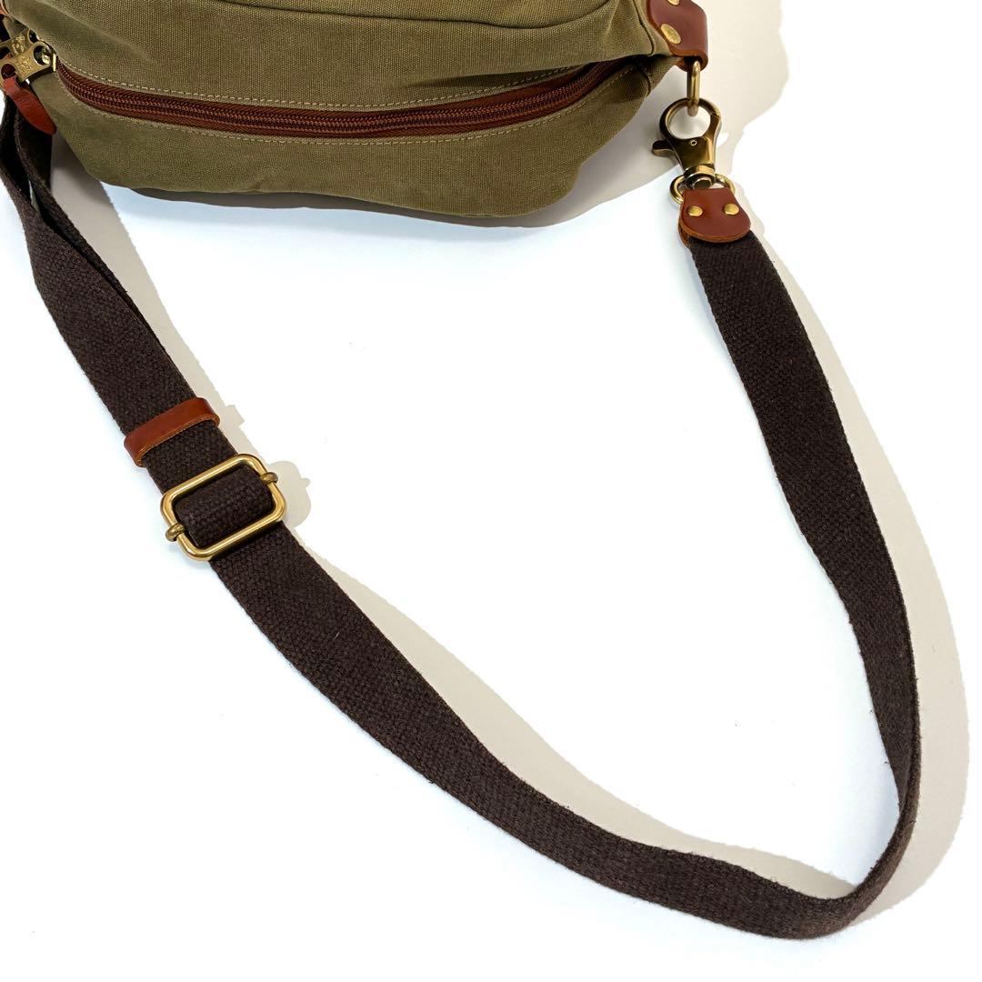 良品✨ イルビゾンテ ボディバッグ ショルダーバッグ キャンバス レザー 良品✨ イルビゾンテ ボディバッグ ショルダーバッグ キャンバス レザー