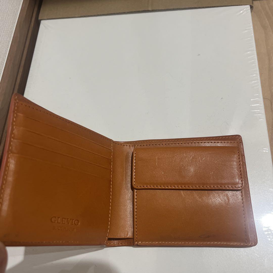 CLEVO 二つ折り財布 ブラウン