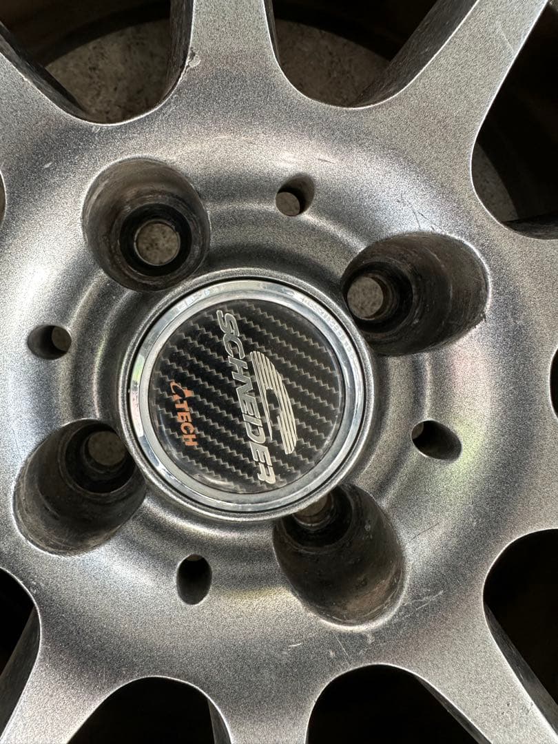 送料無料　社外アルミ付スタッドレスタイヤ2024年製造　175/80R16