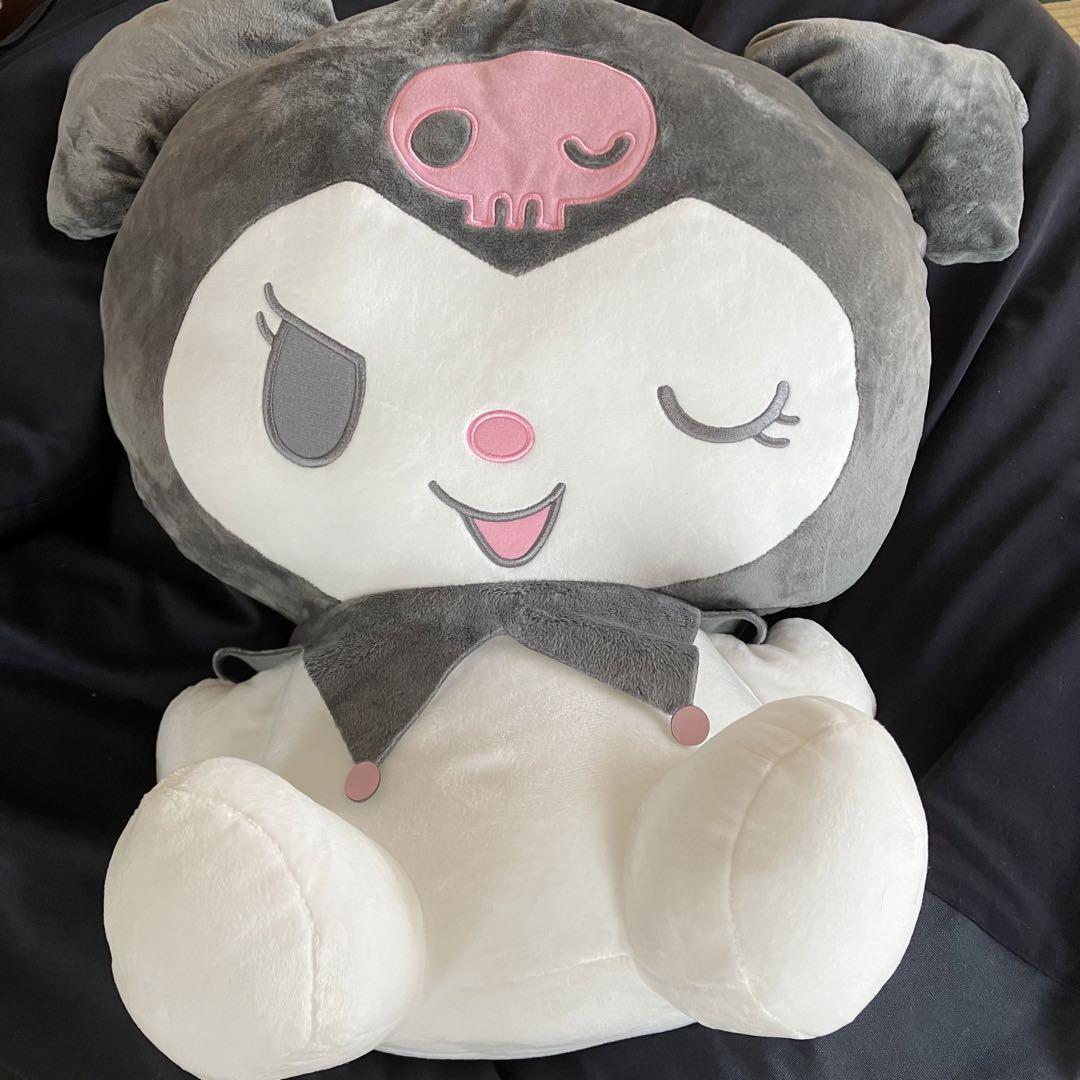 クロミ 超超BIGぬいぐるみ 〜ウインク〜 - メルカリ