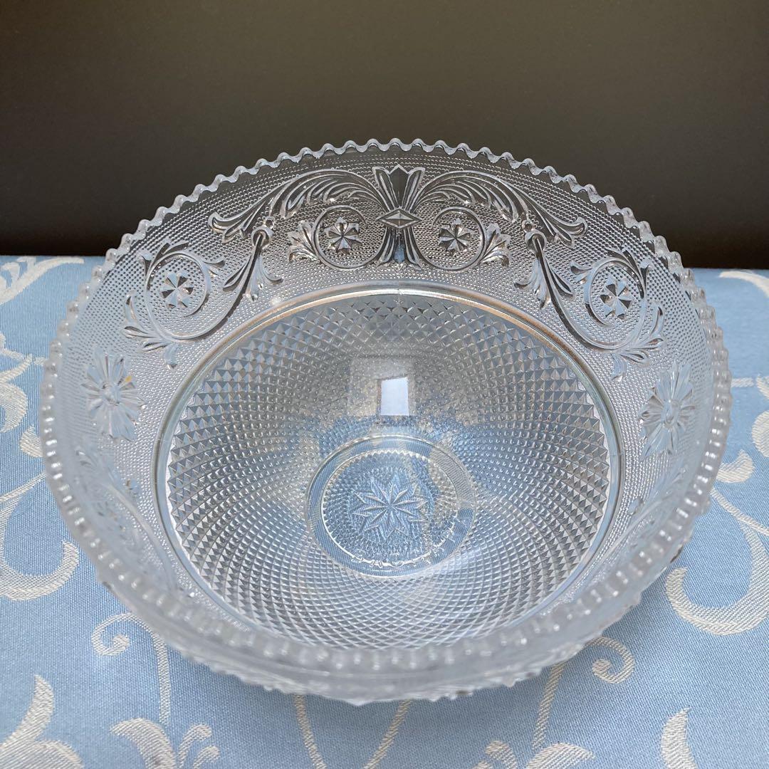 【新品未使用】Baccarat アラベスク ボウル 3個 専用箱付き