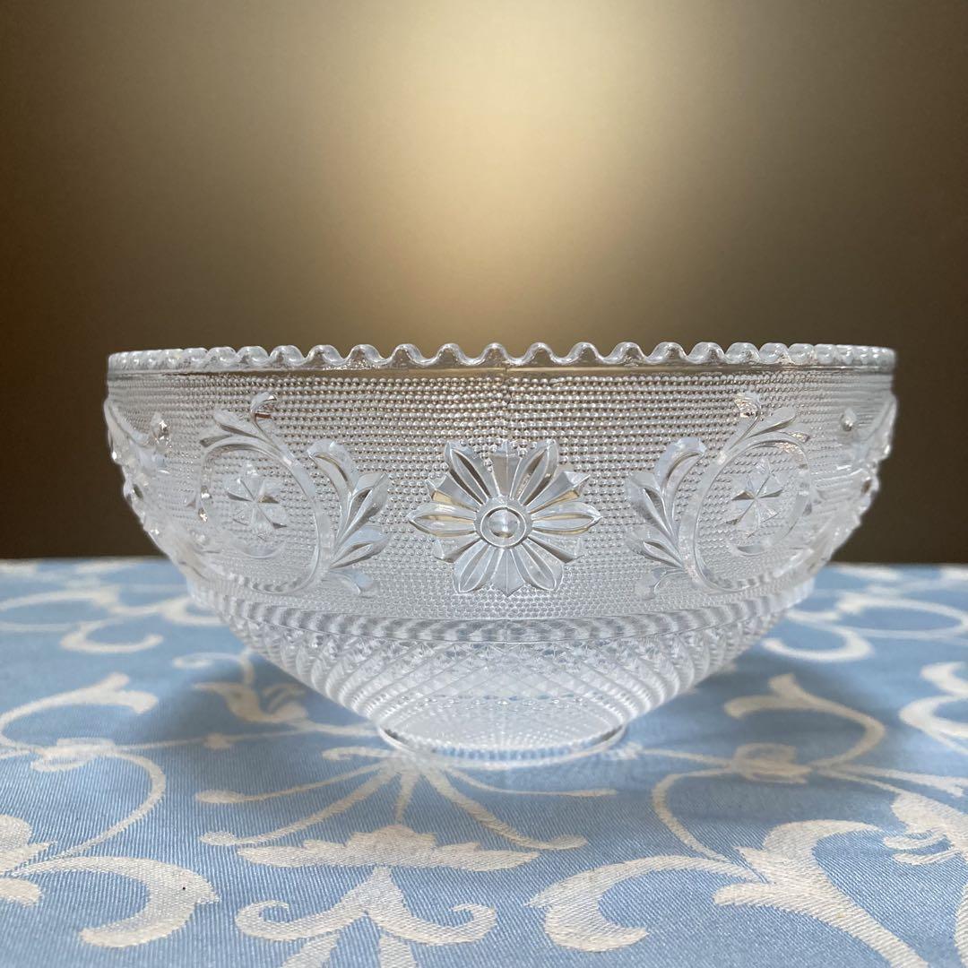 【新品未使用】Baccarat アラベスク ボウル 3個 専用箱付き