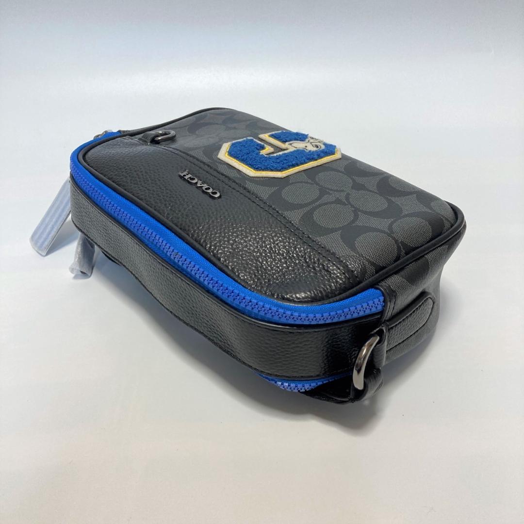 ☆新品、kayoさん専用☆ コーチ グラハム スヌーピー ショルダーバッグ 黒
