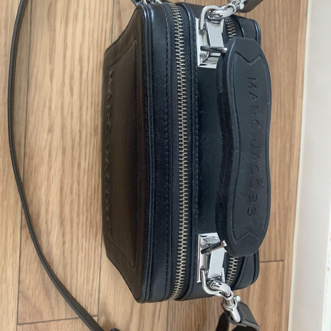 MARC JACOBS ブラックショルダーバッグ