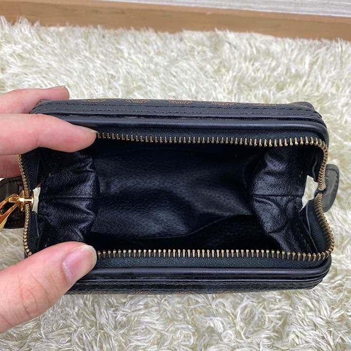 未使用✨ セリーヌ 希少 黒マカダム トリオンフ ポーチ ブラック | www