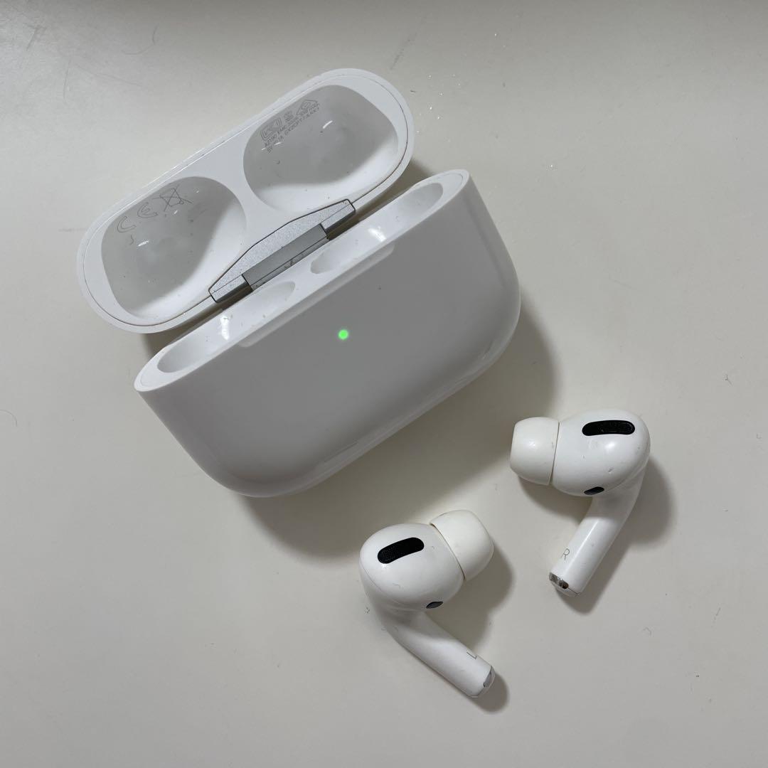 AirPods Pro 本体 ホワイト - メルカリ