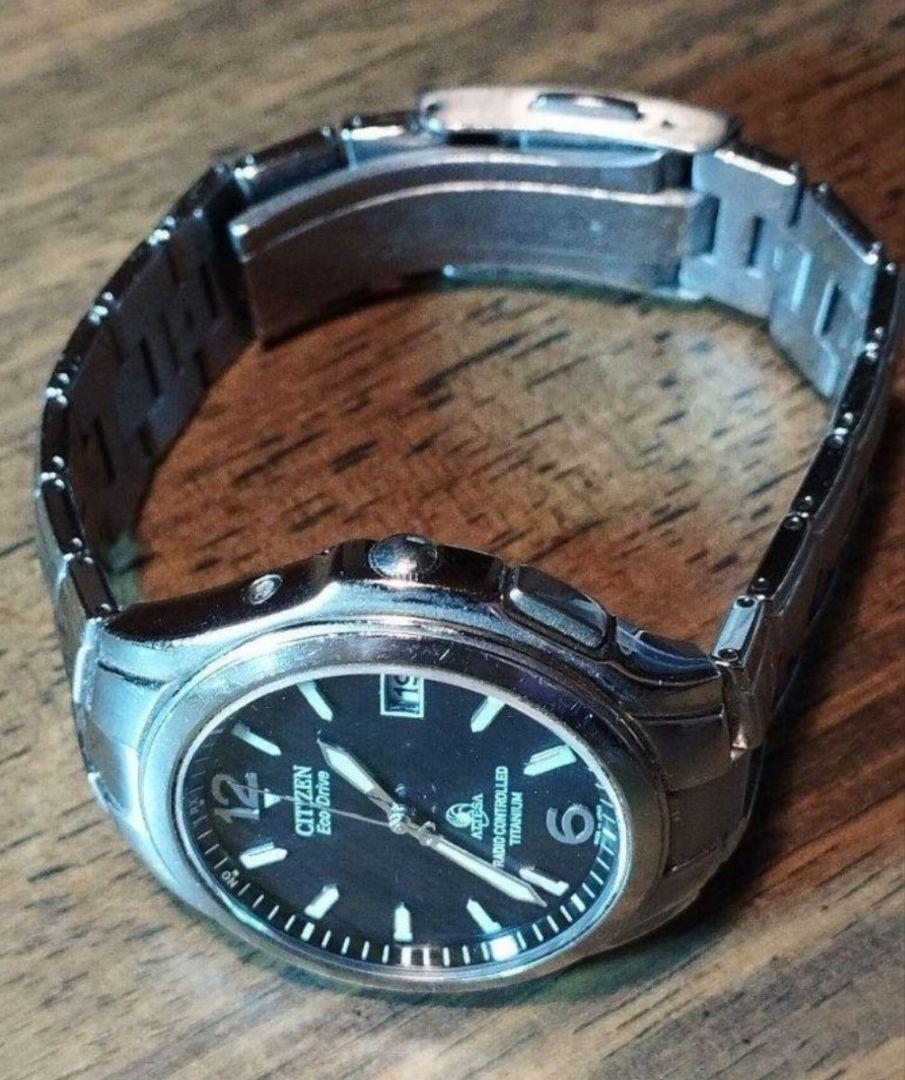 AU37　シチズン・アテッサ　チタン・電波・ソーラー時計　日付　サファイアガラス