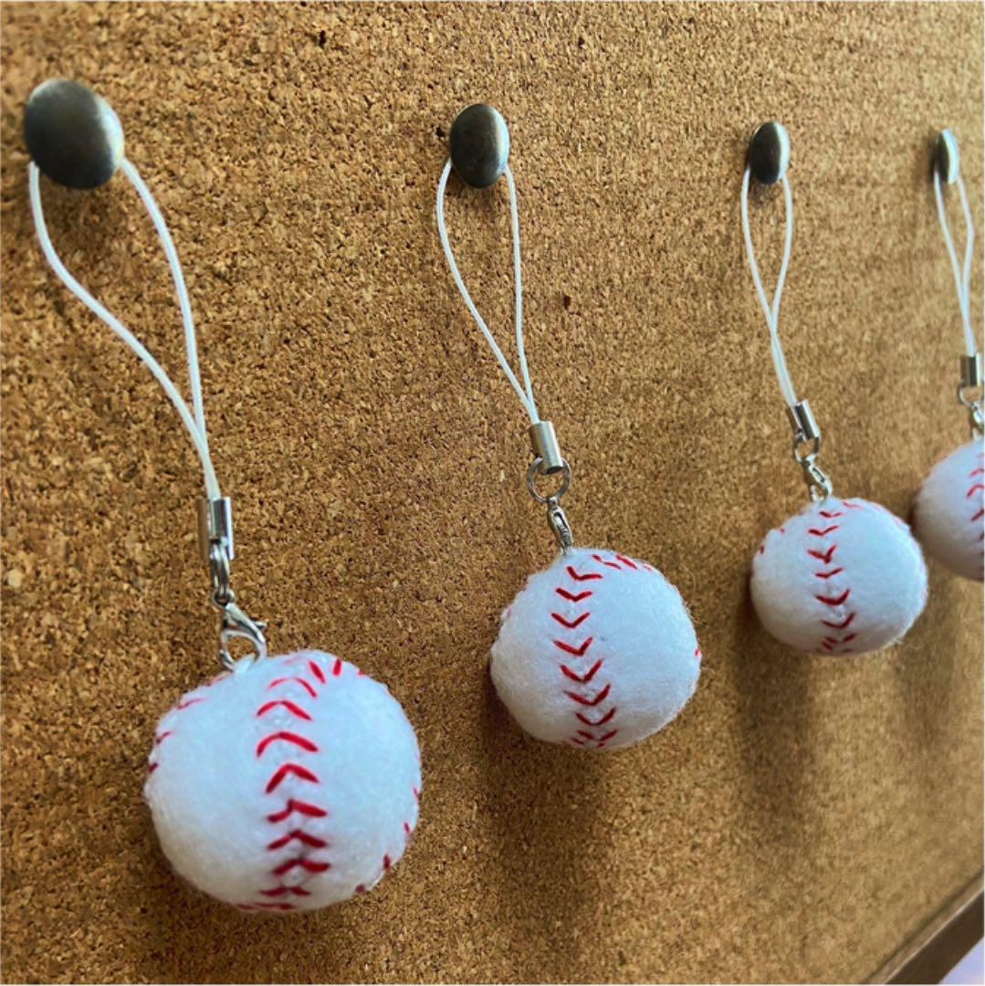 メルカリ 野球ボール ソフトボール フエルト ストラップ キーホルダー ハンドメイド アクセサリー 300 中古や未使用のフリマ メルカリ 野球ボール ソフトボール フエルト ストラップ キーホルダー ハンドメイド アクセサリー 300 中古や未使用のフリマ