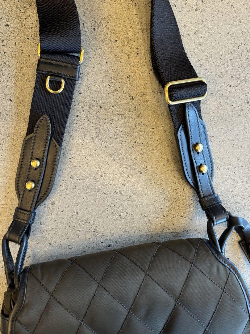 PRADA ショルダーバッグ 黒 キルティング
