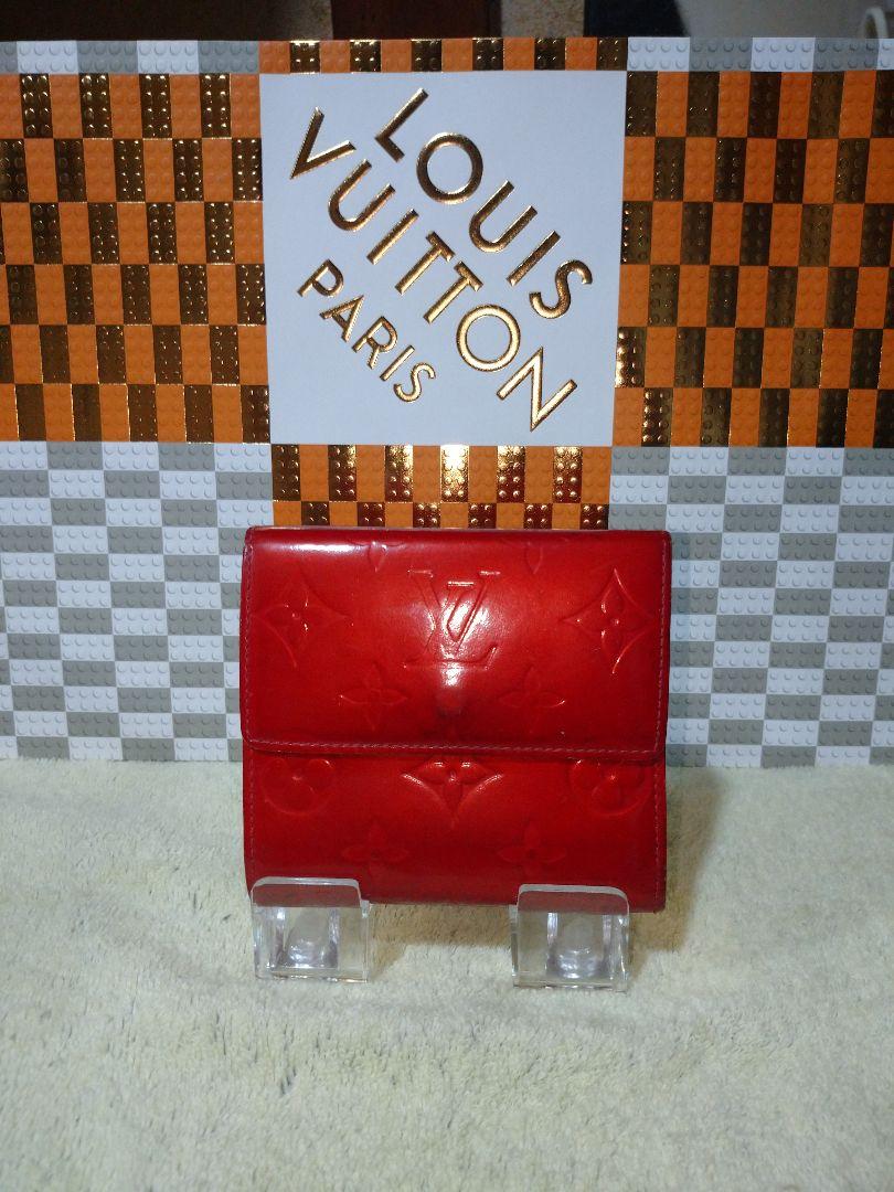 ルイヴィトン モノグラムヴェルニ ポルトモネ ビエ カルトクレディ三つ折り財布